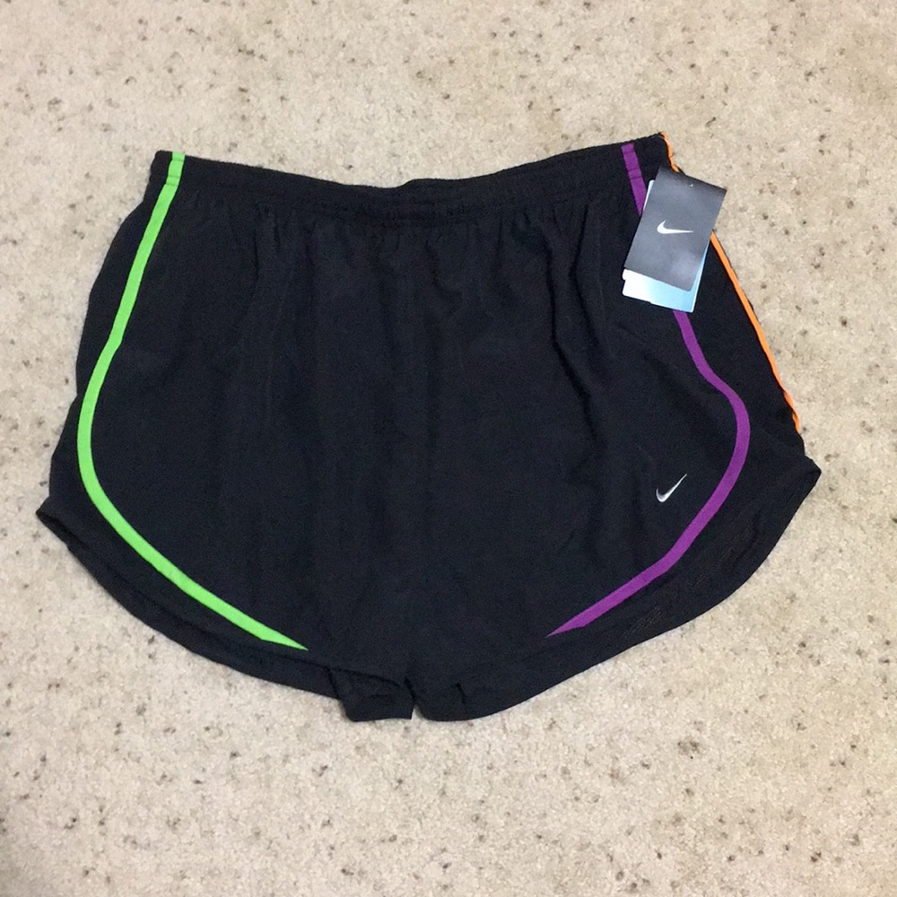 NWT Nike running shorts size XL